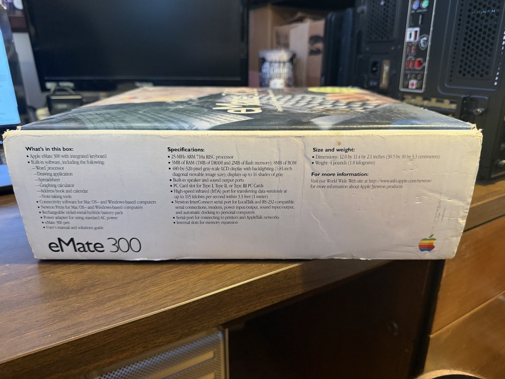 Apple Newton eMate 300 Computer Complete In Box
