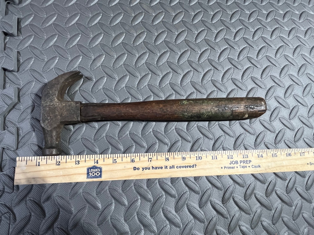 Antique claw hammer (26965)