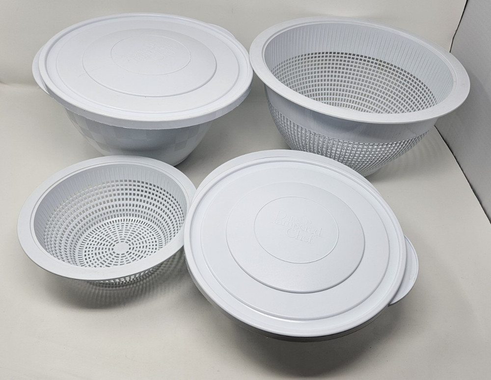 Pampered Chef Nesting Bowl Set w Colanders & Lids Non Slip Checkerboard pattern