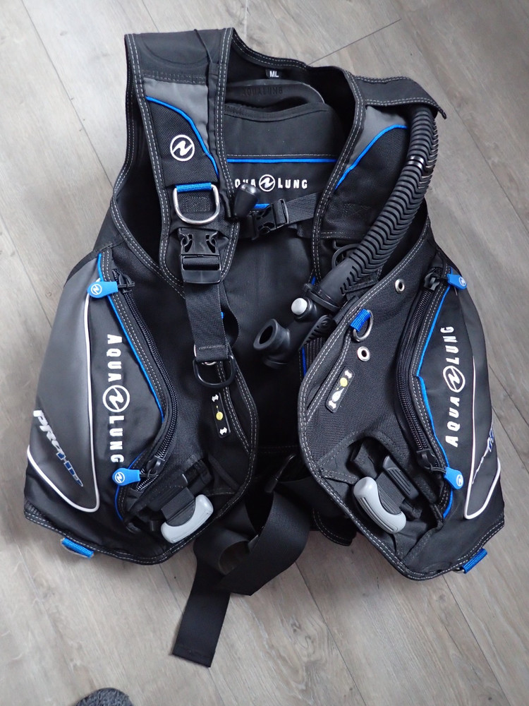 Aqualung ProHD Scuba BCD, M/L, EUC