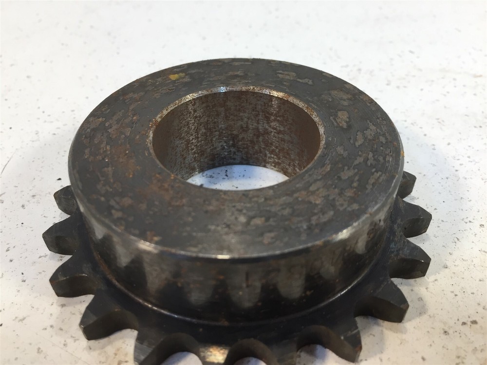 Tsubaki 40B21 Roller Chain Sprocket 1.43" Bore