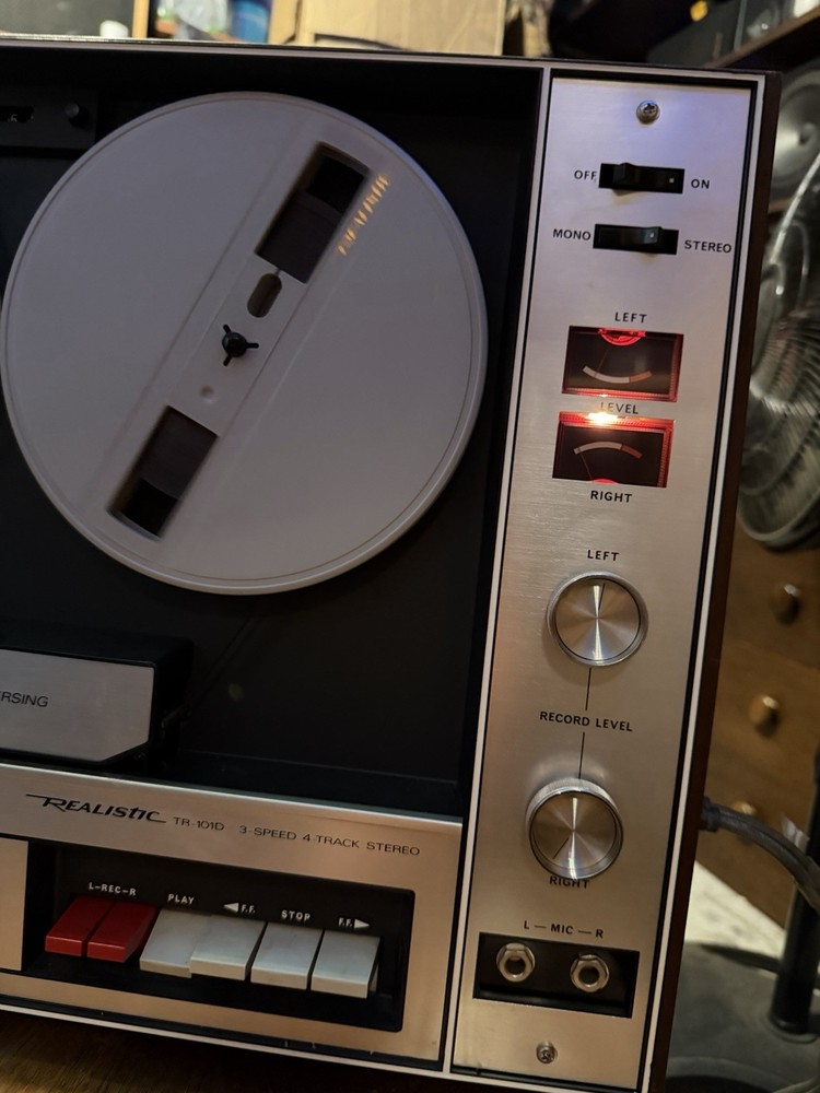 Realistic TR-101D 3 Speed 4 Track Stereo Please Read Description