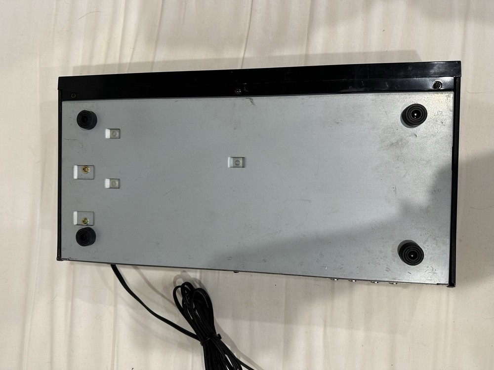 Kenwood Graphic Equalizer GE-47 POWERS ON