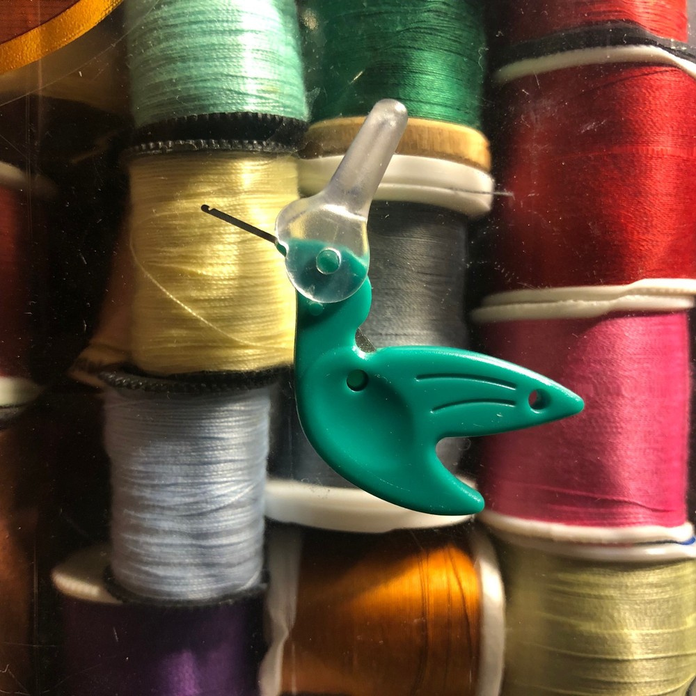 Cute Little Hummingbird Needle Threader