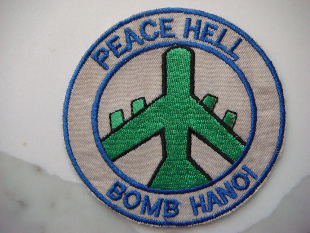 USAF BOMBING MISSION PEACE HELL, VIETNAM WAR PATCH