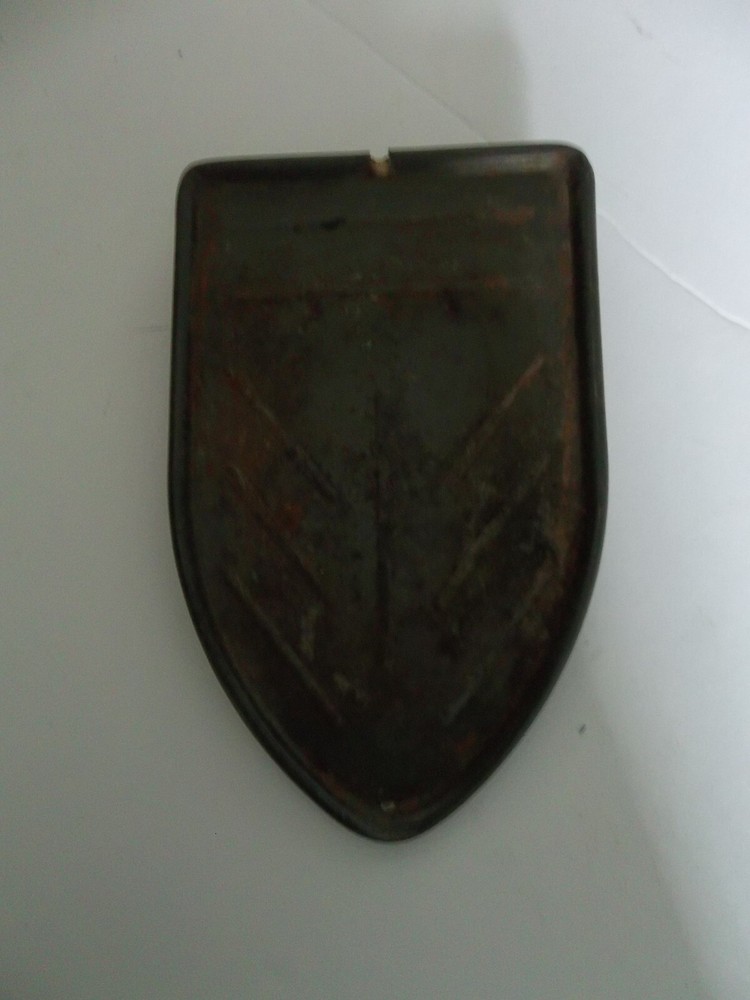 IRON HOLDER - VINTAGE