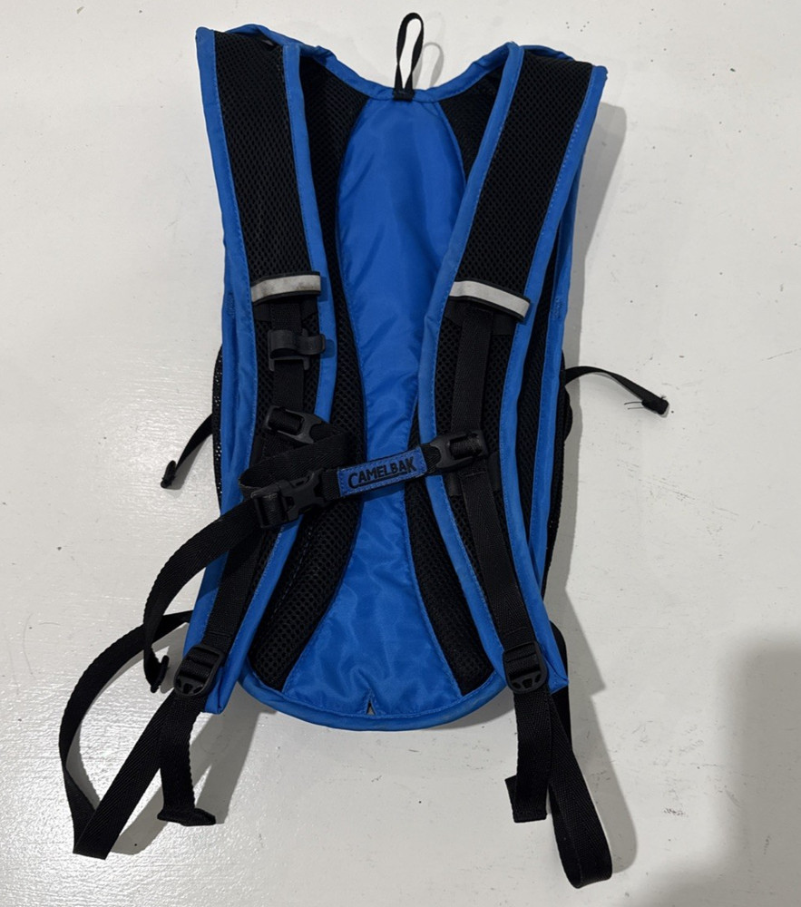 Camelback Rogue Hydration Pack Backpack Hiking Cycling Blue Fits 2L Bladder