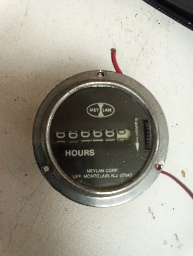 Meylan 10F Hours Counter