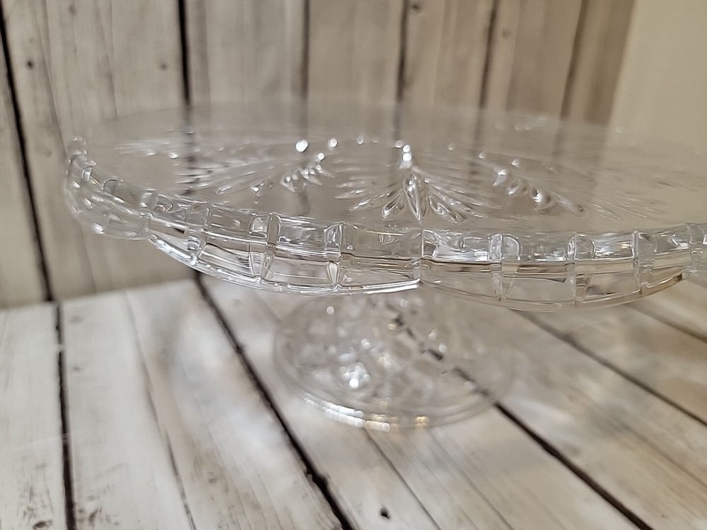 Vintage Fostoria Leaf Pattern Round Cake Pie Stand