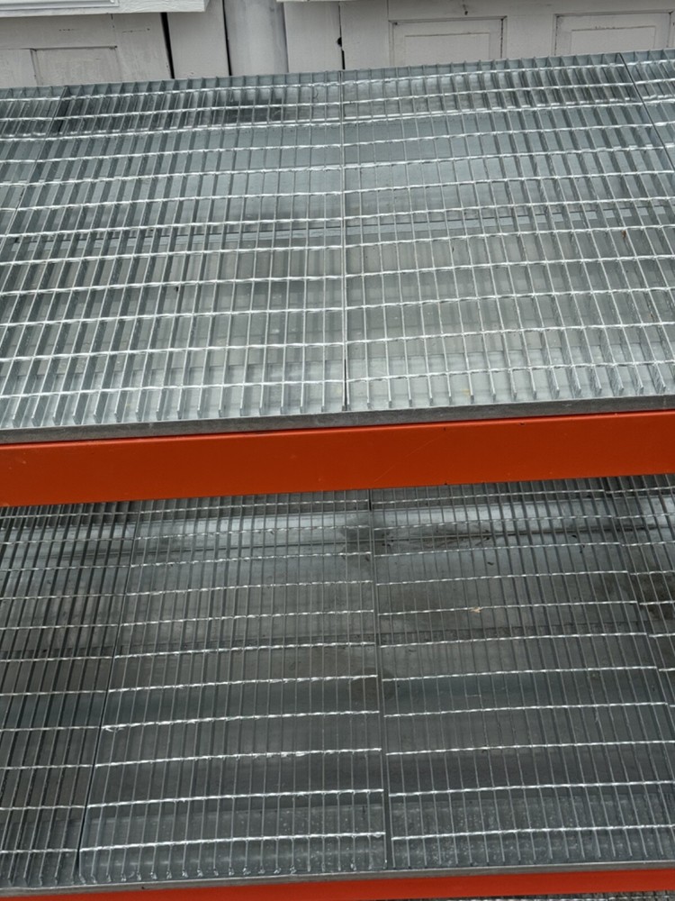 Galvanized Steel Pallet Racks- 3 Available GA20147