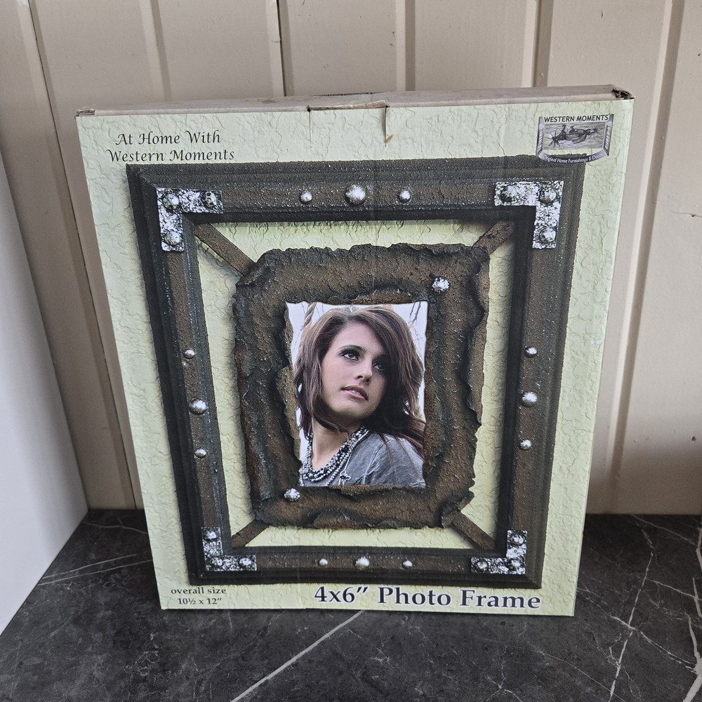 Western Moments Rustic Rusted Looking 4x6 Picture Frame NEW