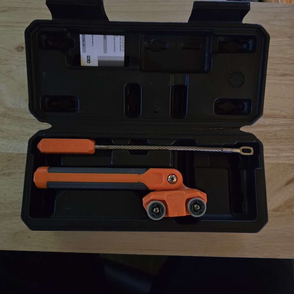 Klein Tools Magnetic Wire Puller - Black/Orange --- -- -- (50611)