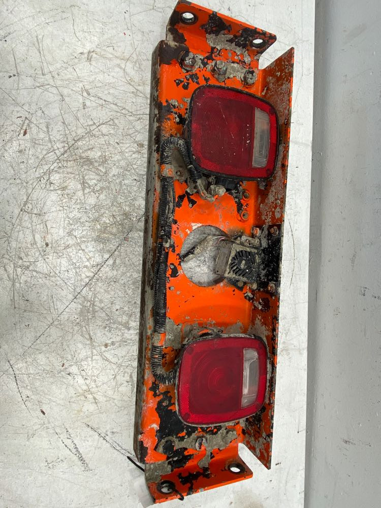 Peterbilt 335 Frame Crossmember (648-11281)