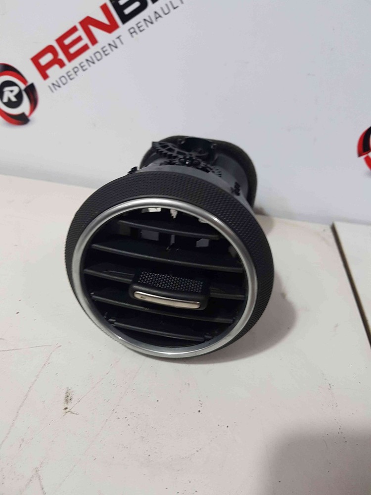 Audi A3 2003-2008 Dashboard AIR Vent 8P0820901D