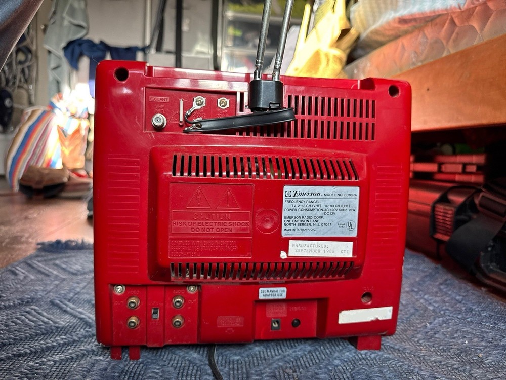 10” Emerson EC10R CRT