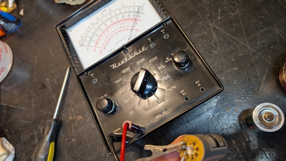 Heathkit Model MM1 Multi Meter Volt Ohm w Red & Black Leads