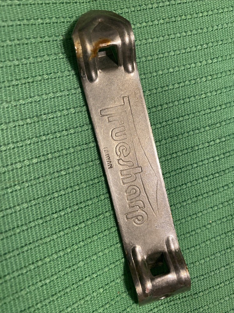 Vintage Pop Bottle/Can Opener ~True Sharp