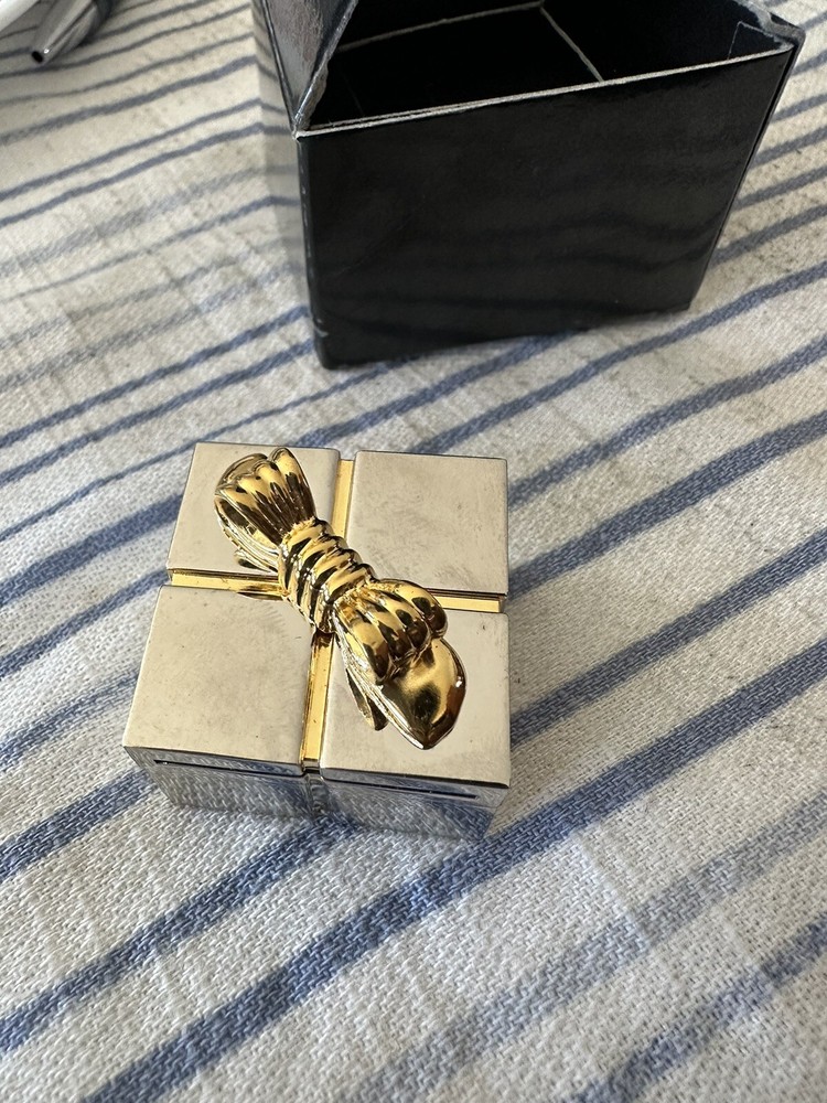 Small Quartz Gift Box Clock 1996 Hinged Lid