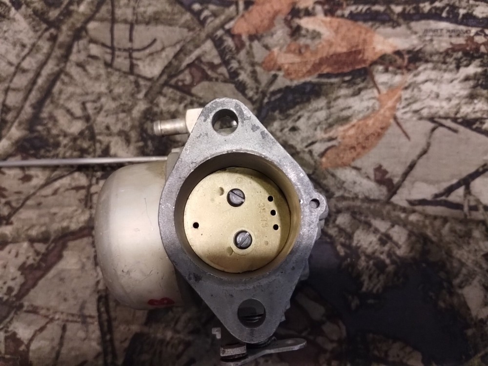 F581061-WE4-1 Carburetor Top 85hp Force