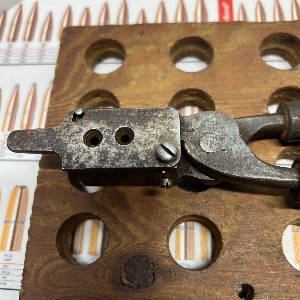 VTG 2 CAVITY BULLET MOLD TWO DIFF SIZE BULLET CHAMBERS & HANDLE WHATS IT ?