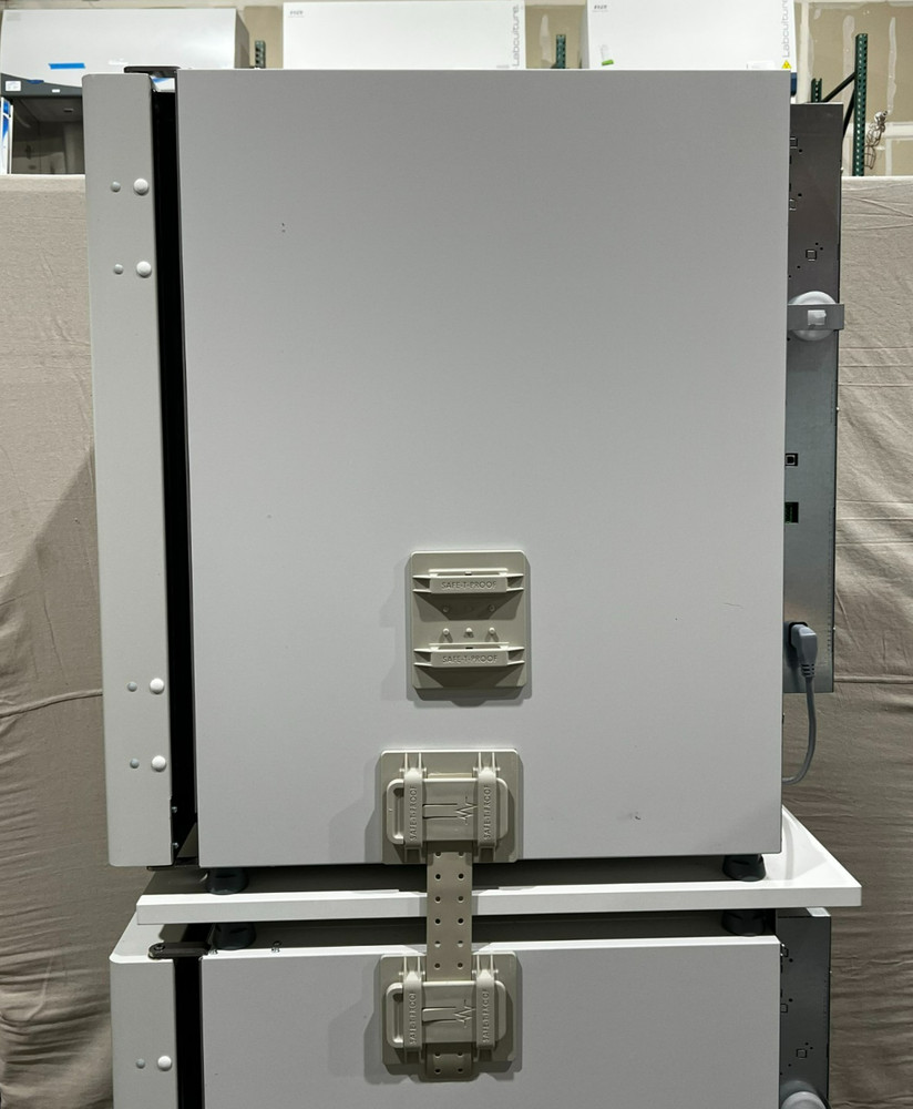 Thermo HERAcell vios 160i CO2 Incubator Dual Stack, Copper *used working