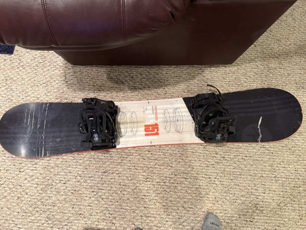 Rossignol 151cm Snowboard Used With Flow Alpha Bindings medium (size 7-10)