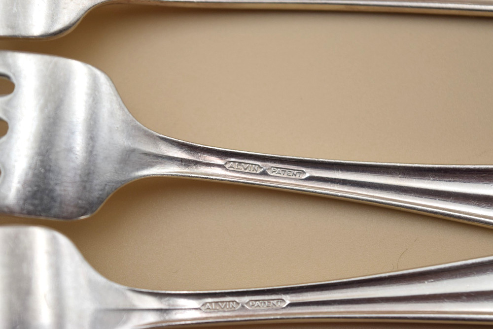 17pc Alvin Louisiana Flatware Set Knife Dinner Fork Teaspoon
