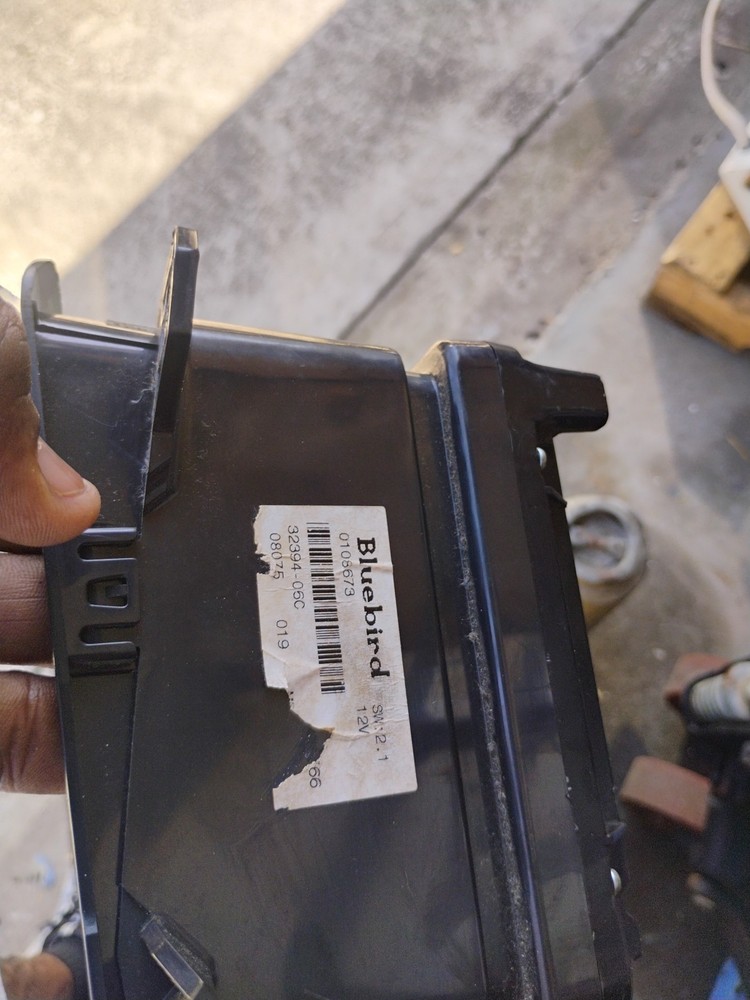 Volvo VNL Speedometer Instrument Cluste