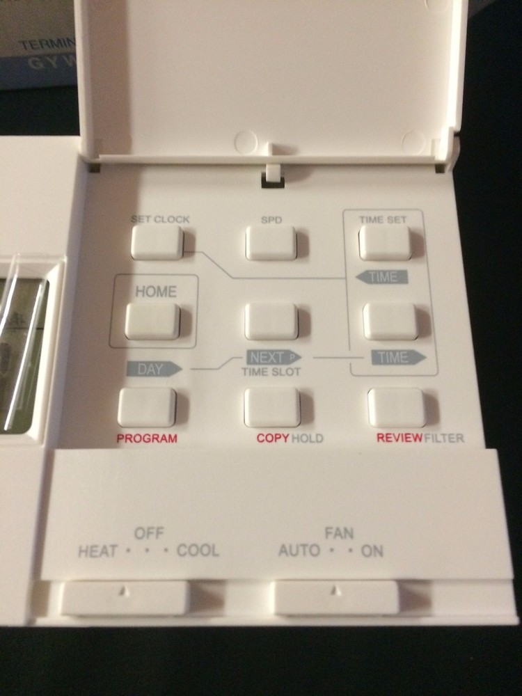 GT7000 7 DAY PROGRAMMABLE SINGLE STAGE 1 HEAT / 1 COOL