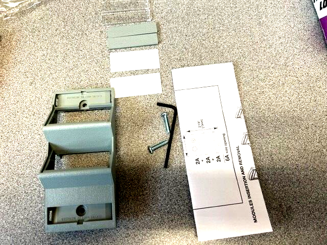1 EACH WIREMOLD CM-ARA-G ANGLED RACEWAY ADAPTER GRAY