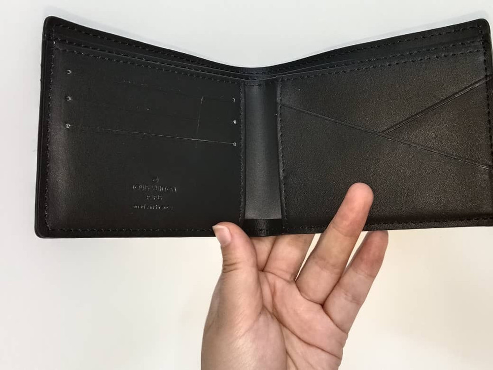 Authentic LOUIS VUITTON Men’s Damier Infini Leather Multiple Wallet