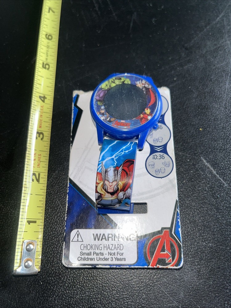 Marvel Avengers  Flashing Character LCD Watch Untested