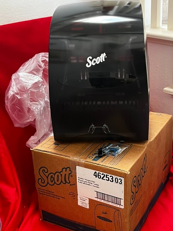 NEW - SCOTT 46253-03 Essential TOUCH-LESS ROLL TOWEL DISPENSER