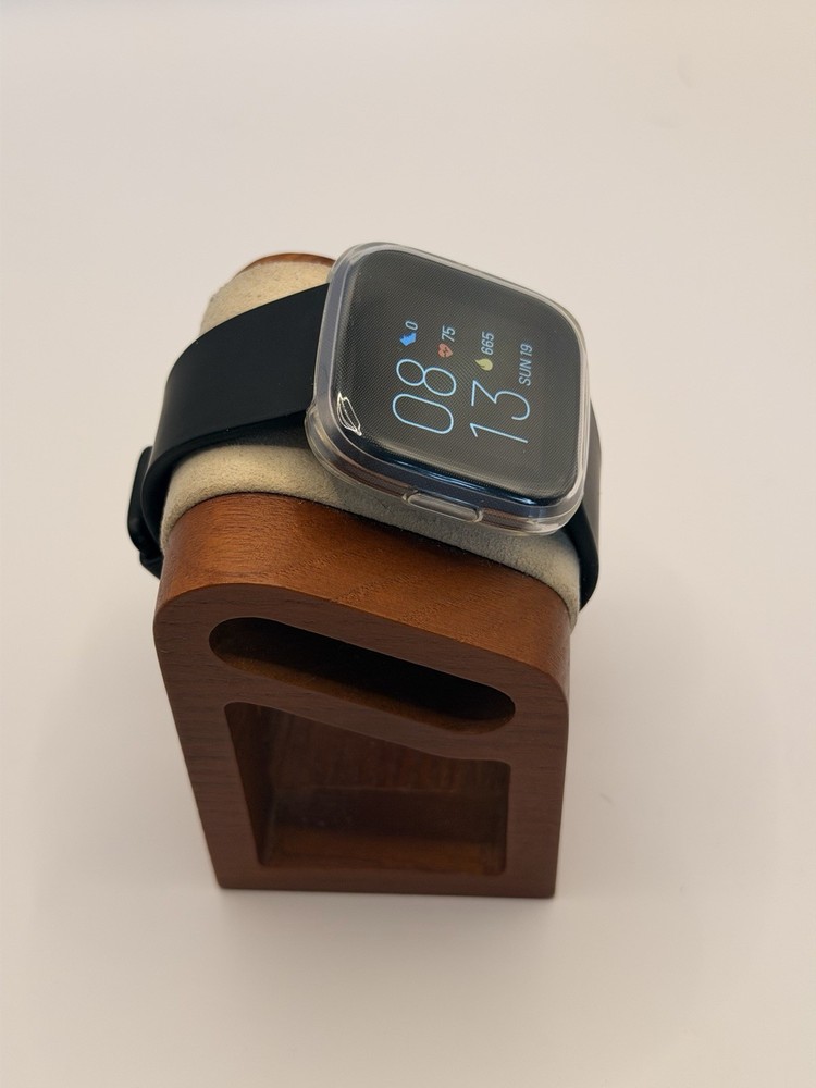 Fitbit Versa 2, Tested, Excellent, Charger Included, Case Protector