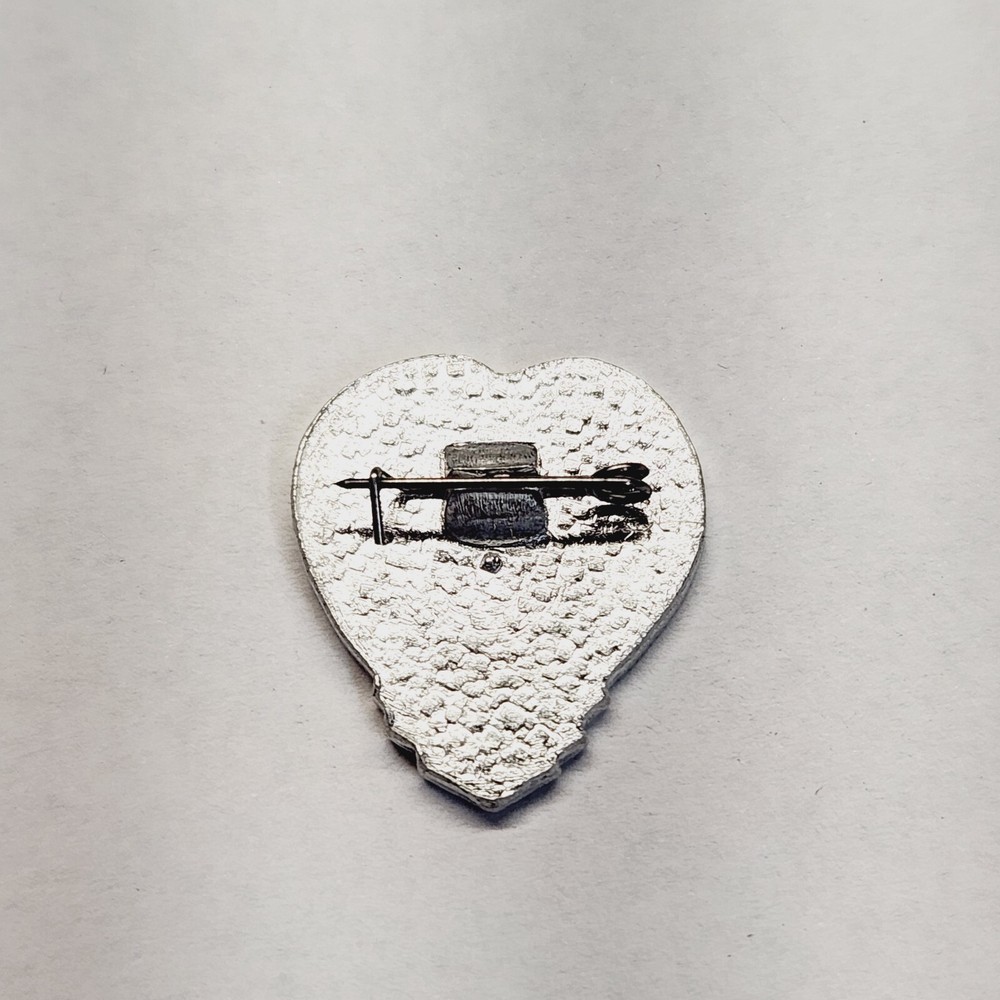 Vintage Russian Pin. B18.