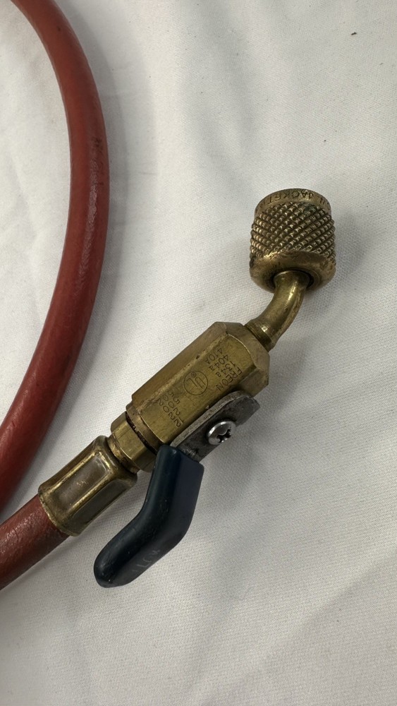Yellow Jacket Charging Hose Ritchie Engr 800 PSI Freon RED 5F
