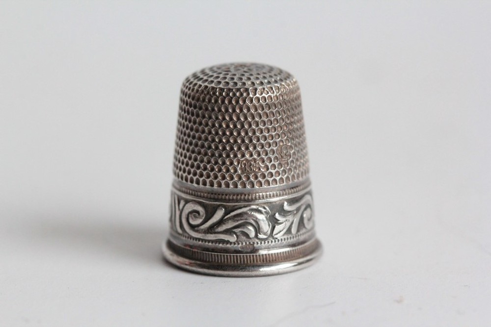 Silver thimble (75732)