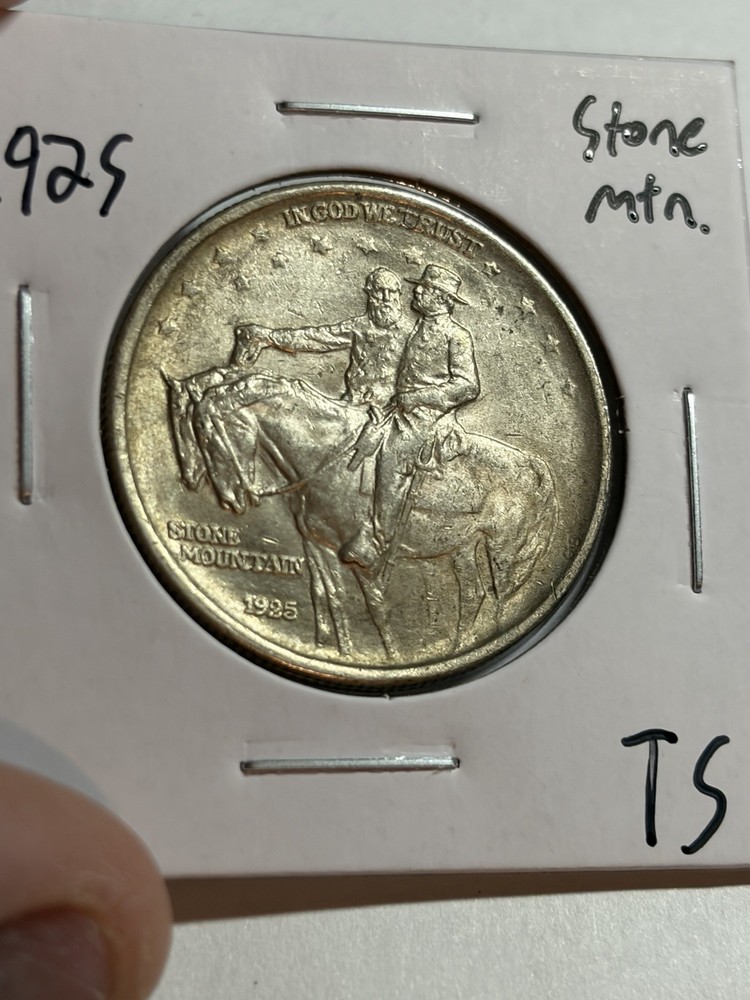 1925 Stone Mountain Commemorative Half Dollar UNC Nice Tone