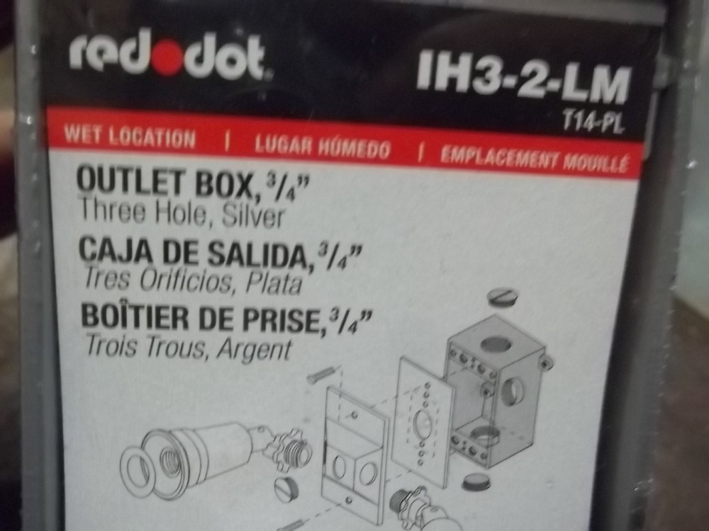 NEW IN PKG RED DOT IH3-2-LM OUTLET BOX 3/4" THREE-HOLE SILVER (DR4A2)