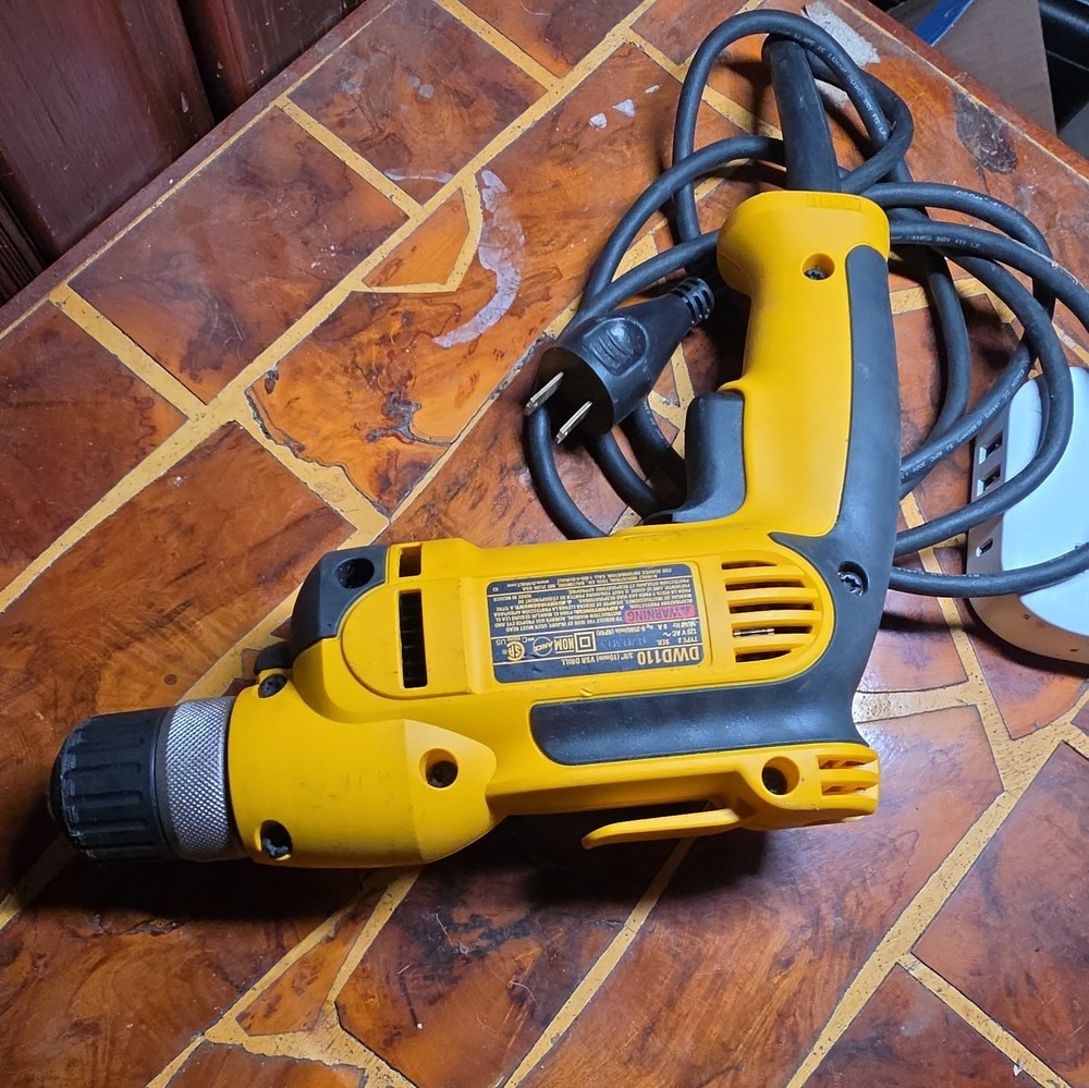 DeWalt DWD110 Corded 3/8" VSR Drill Variable Speed Reversible - TESTED
