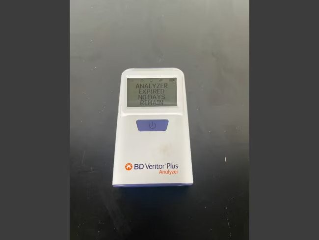 BD Plus Analyzer 256066