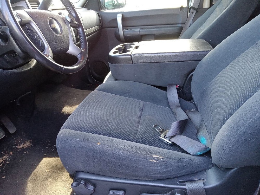 SILVRDO15 2008 High Mounted Stop Light 922679
