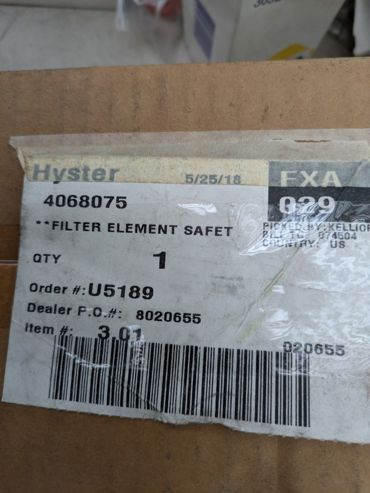 HYSTER ­-­ 4068075 ­-­ FILTER ELEMENT