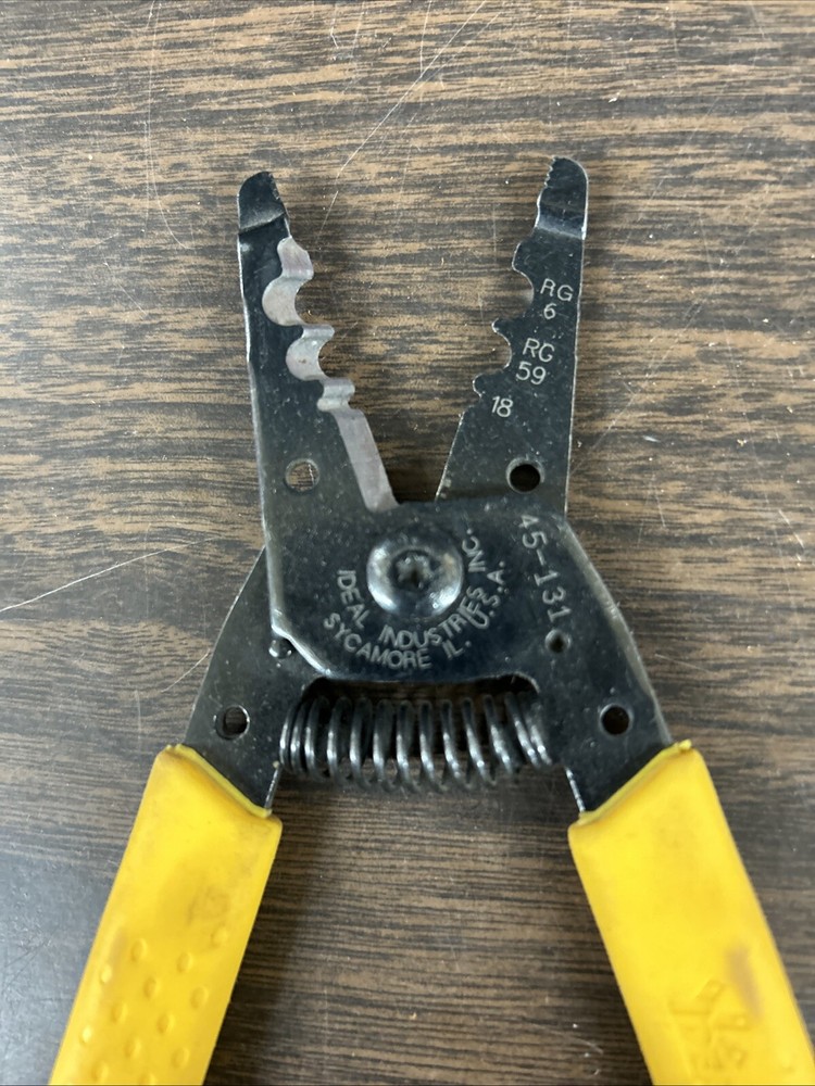 Ideal 45-131 Coax Cable T-Stripping Tool