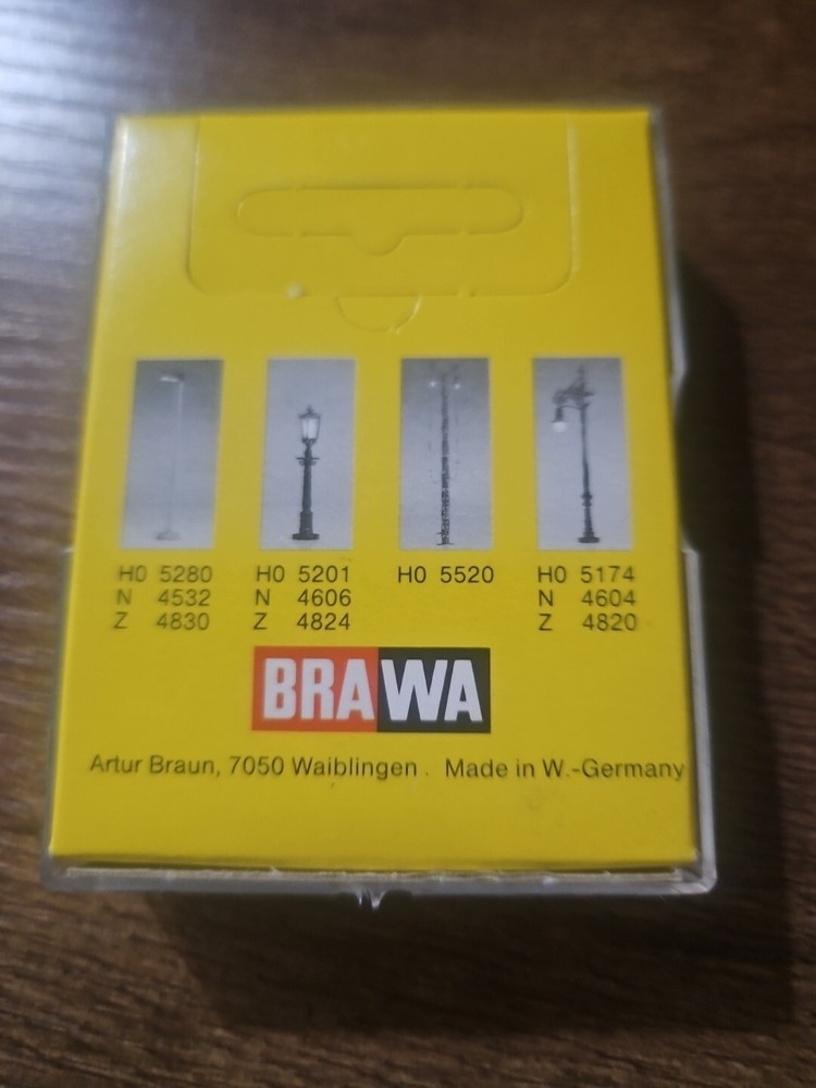 BRAWA 5760 H0 Bus Stop Light Column