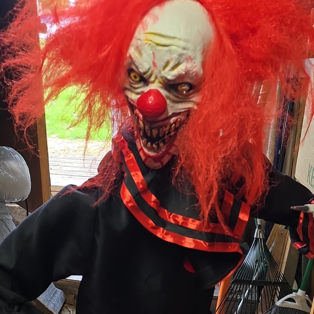 young crouchy  animatronic