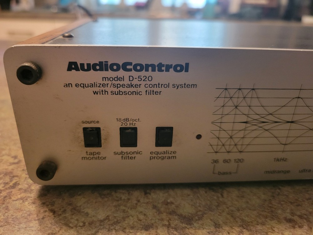 AudioControl Model D-520 Equalizer/Speaker System w Subsonic Filter Untested