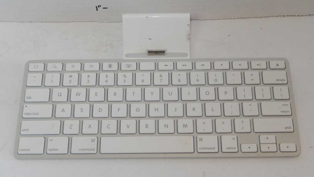 OEM Apple Bluetooth Wireless Keyboard Model A1314