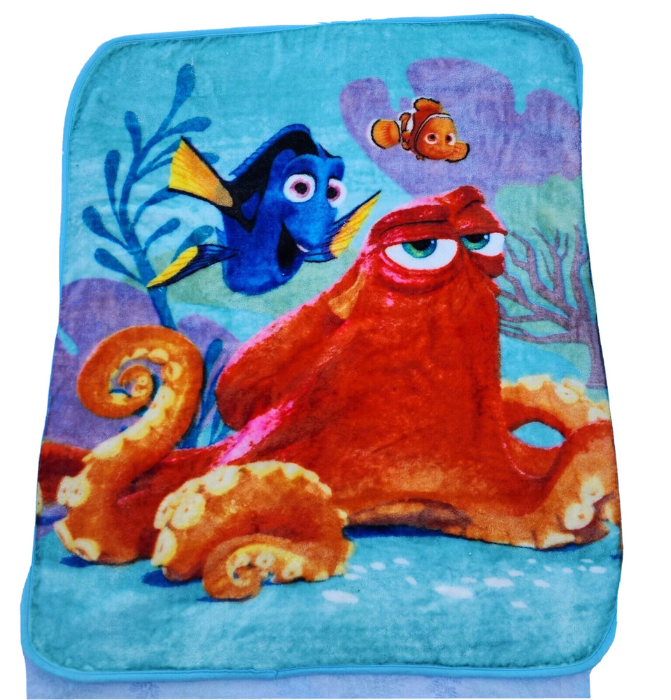 Disney Finding Nimo Dory Plush Blanket Northwest Size 48x42 in