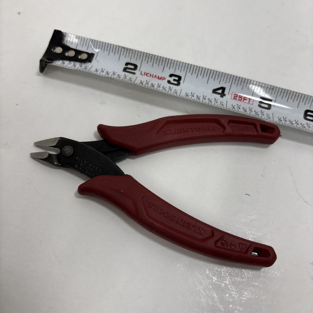 Klein Tools D2755 Diagonal Cutting Pliers, Flush Cutter, Lightweight